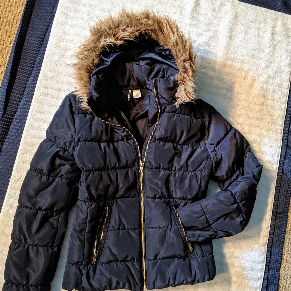 🧥BEAUTIFUL DIVIDED HOODED COAT SIZE 4🧥